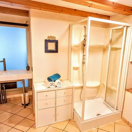 New Luxury Jacuzzi - 100sqm Historic Center - 50m From Parking Appartement *