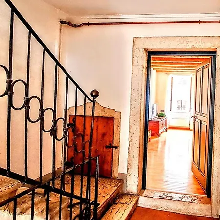 Appartement New Luxury Jacuzzi - 100sqm Historic Center - 50m From Parking Trente