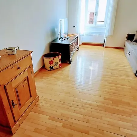 New Luxury Jacuzzi - 100sqm Historic Center - 50m From Parking * Trente